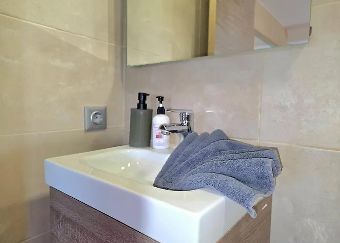 Infinity Spacious 2 Bedroom, 2 Bathroom By Namaste Elite Apartamento *