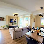 Infinity Spacious 2 Bedroom, 2 Bathroom By Namaste Elite * Torremolinos