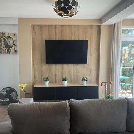 Infinity Spacious 2 Bedroom, 2 Bathroom By Namaste Elite アパート