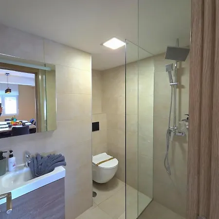 Infinity Spacious 2 Bedroom, 2 Bathroom By Namaste Elite * Торремолинос