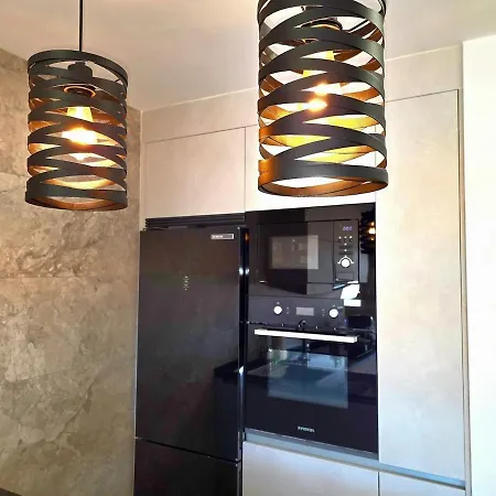 Infinity Spacious 2 Bedroom, 2 Bathroom By Namaste Elite Apartman *