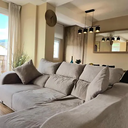 Infinity Spacious 2 Bedroom, 2 Bathroom By Namaste Elite توريمولينوس