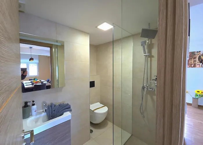 Infinity Spacious 2 Bedroom, 2 Bathroom By Namaste Elite * Torremolinos