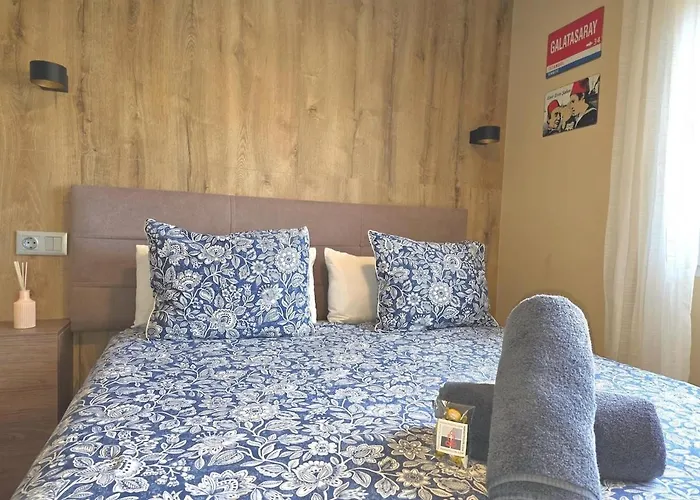 Infinity Spacious 2 Bedroom, 2 Bathroom By Namaste Elite