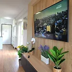 Infinity Spacious 2 Bedroom, 2 Bathroom By Namaste Elite شقة