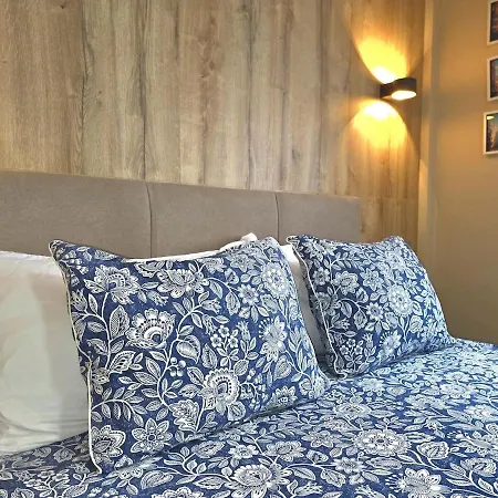 Апартаменты Infinity Spacious 2 Bedroom, 2 Bathroom By Namaste Elite *